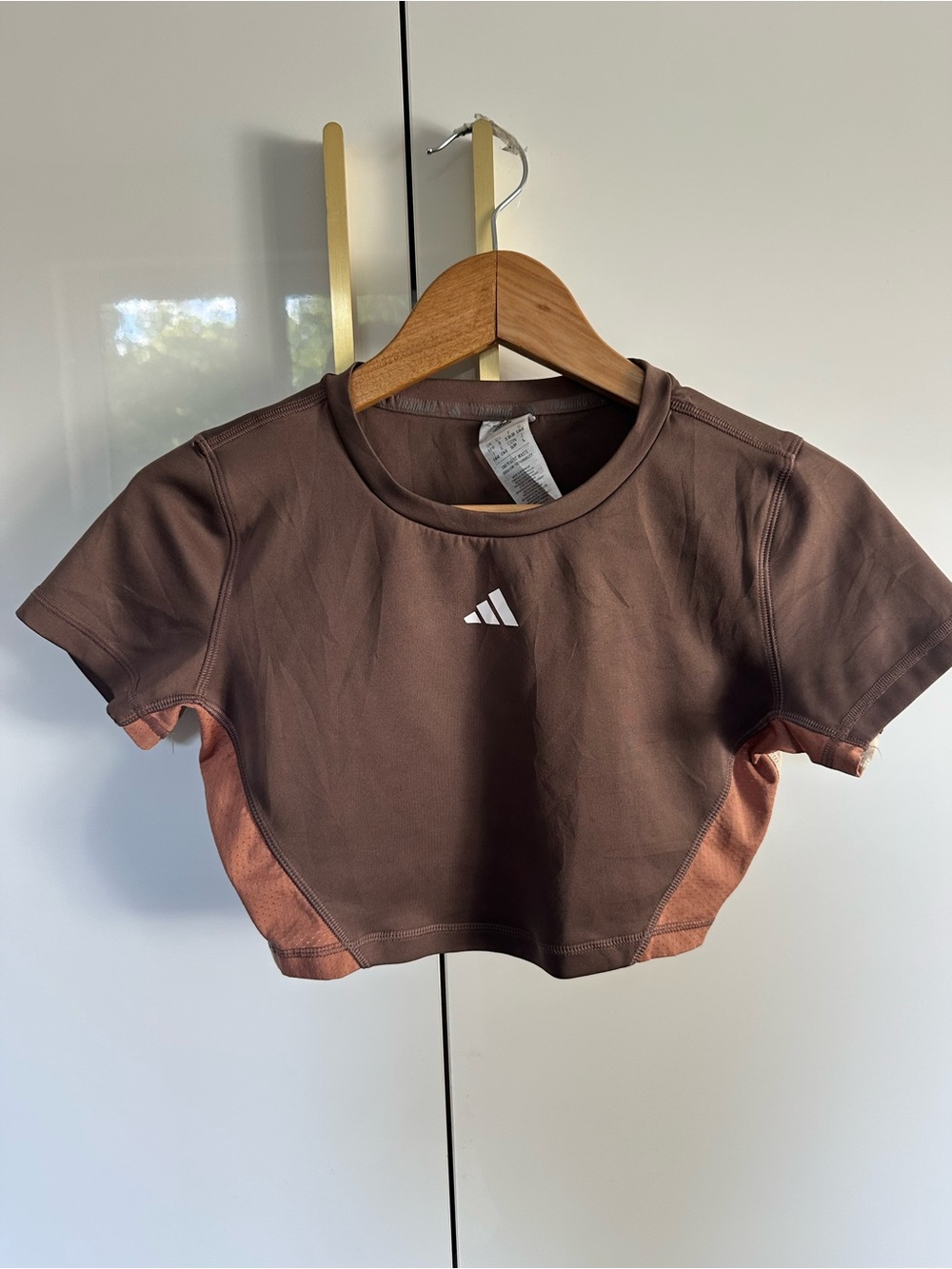 Adidas Brown Crop Tee small